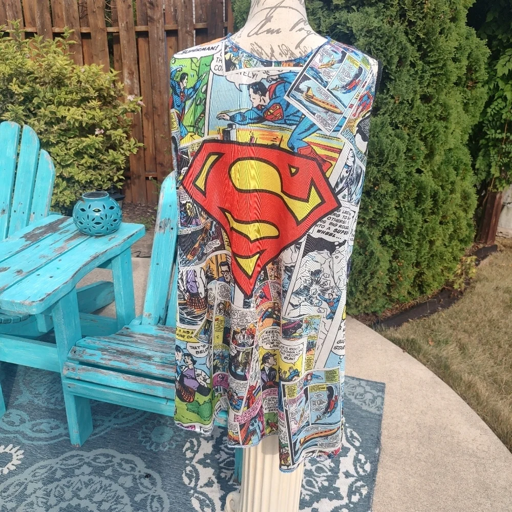 💥3/$20 TWO Six Flags Capes - Superman and Batman!